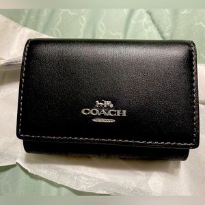 Women’s C Pattern Coach Tri-fold Wallet
